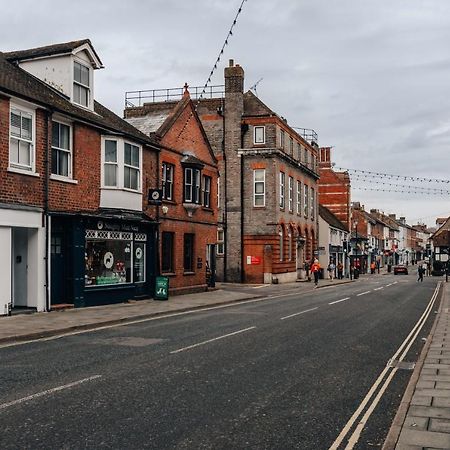 Central Modern Flat For 4-6 & Dedicated Parking Henley-on-Thames Ngoại thất bức ảnh